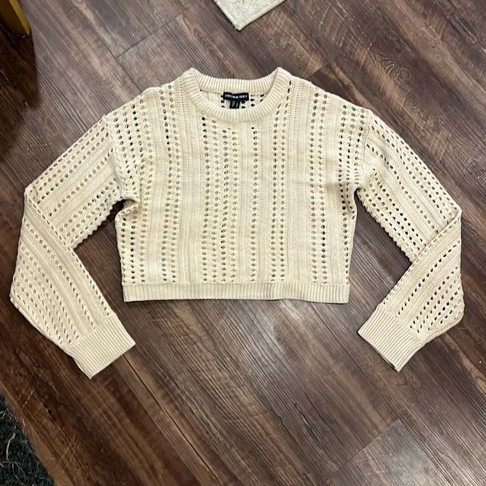 Cropped Knit‎ Sweater